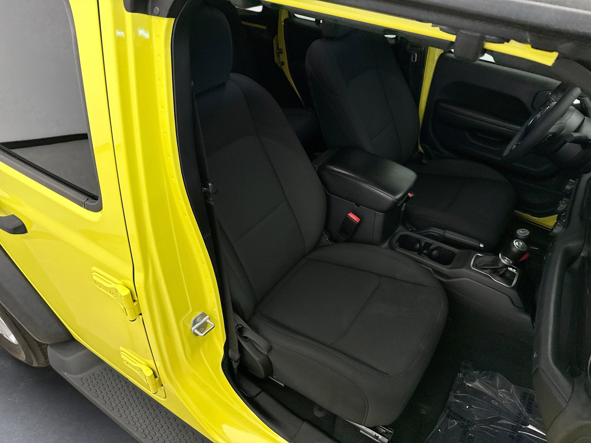 Used 2023 Jeep Wrangler Unlimited Sport image 16