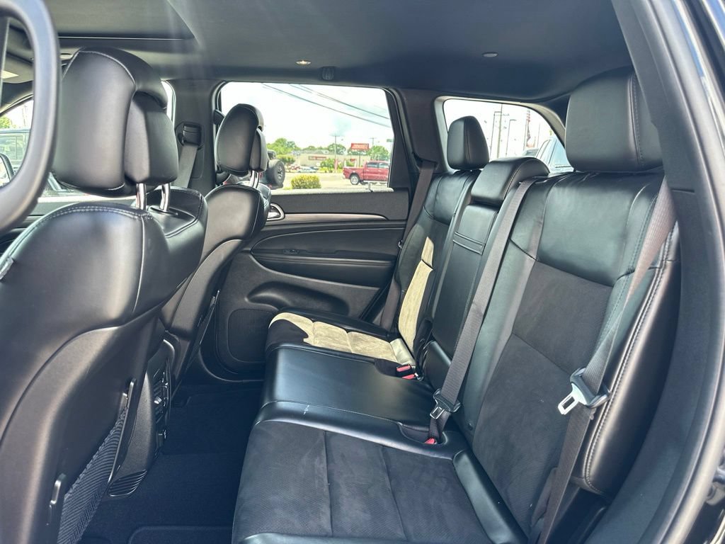 Used 2021 Jeep Grand Cherokee Laredo X RWD image 16