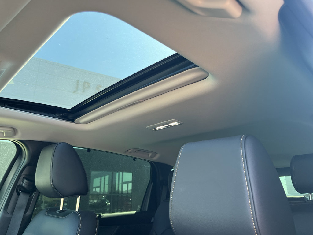 Certified 2025 MAZDA CX-90 3.3 Turbo w/ Preferred Package image 28