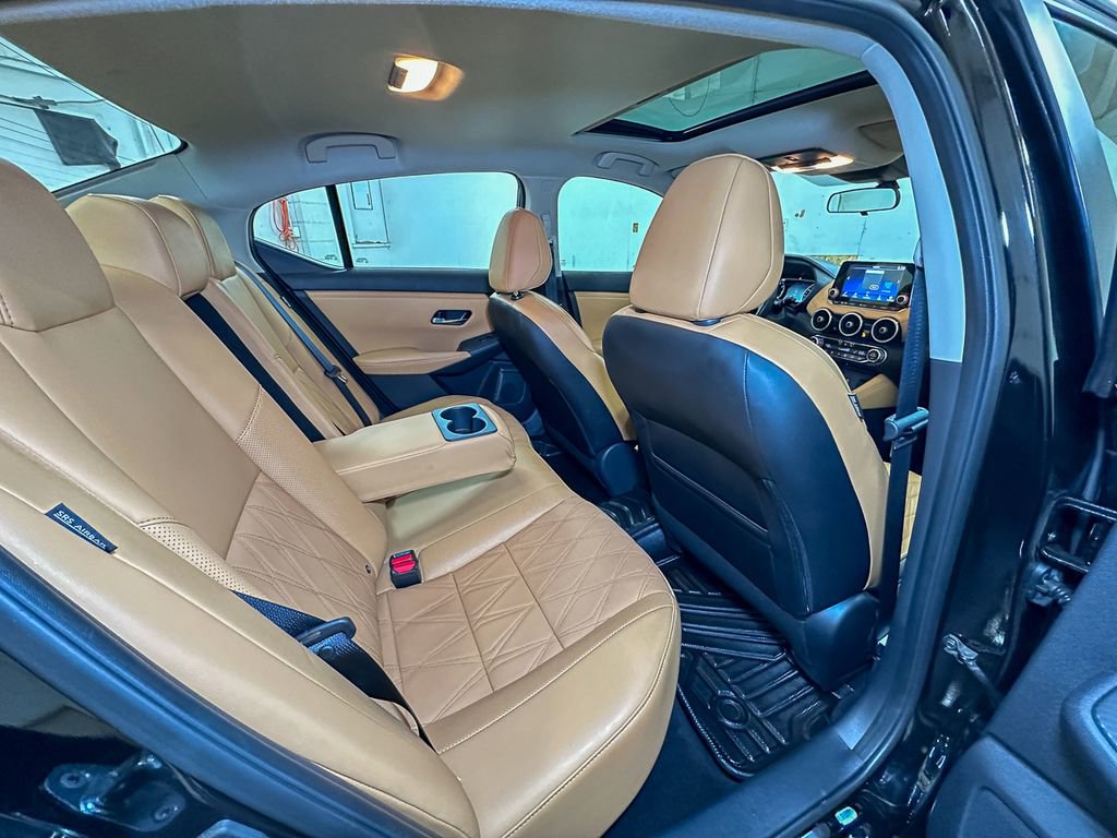 Used 2022 Nissan Sentra SV w/ SV Premium Package image 26