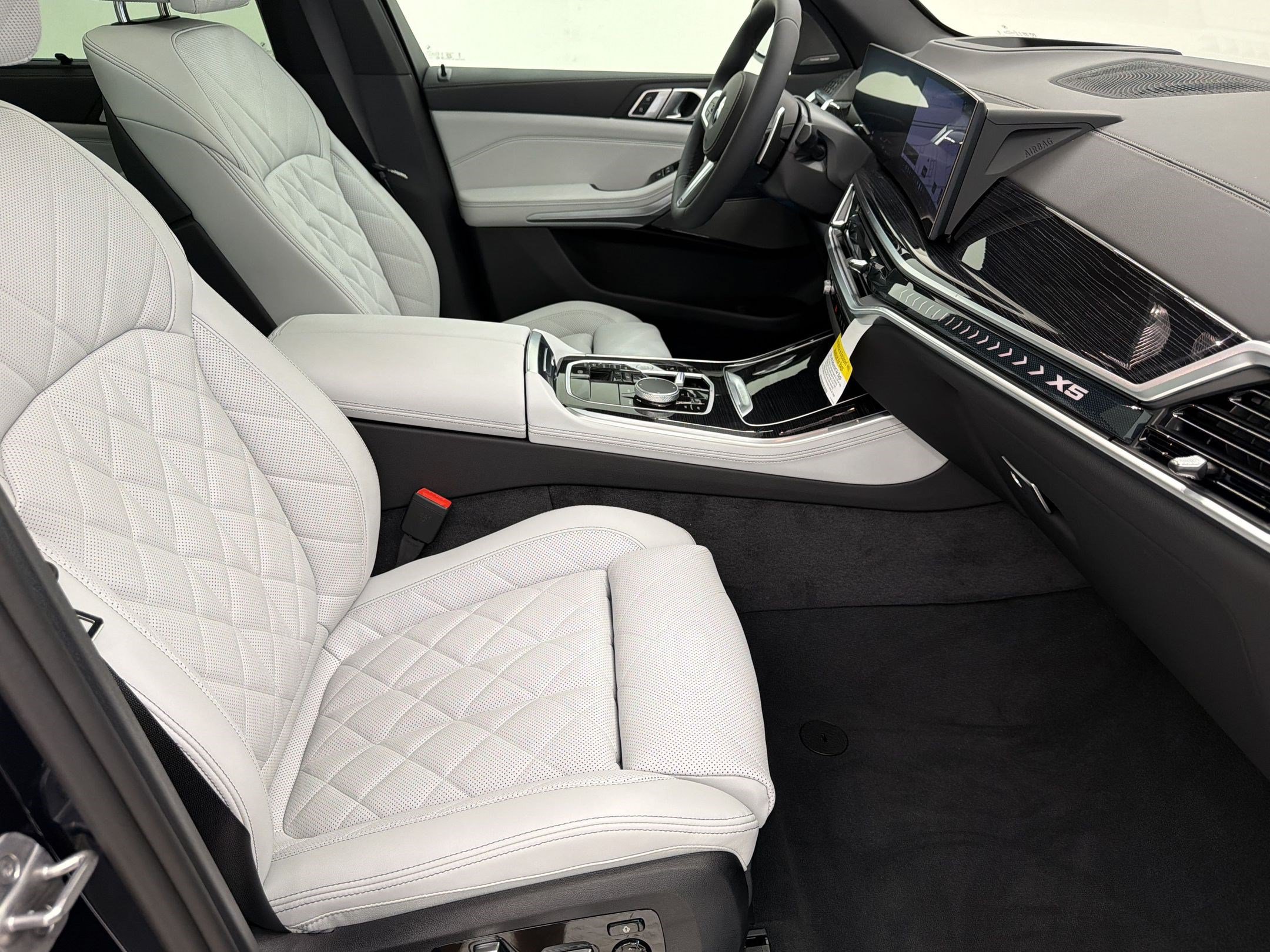 New 2026 BMW X5 xDrive40i w/ M Sport Package AWD/4WD image 20
