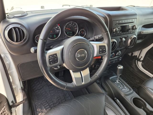 Used 2018 Jeep Wrangler Sport AWD/4WD image 13