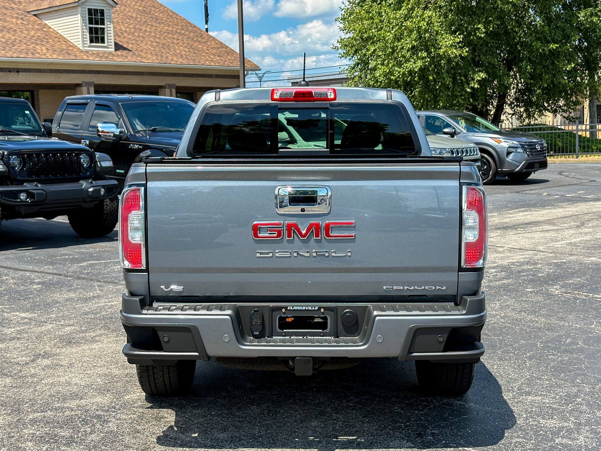 Used 2022 GMC Canyon Denali AWD/4WD image 10