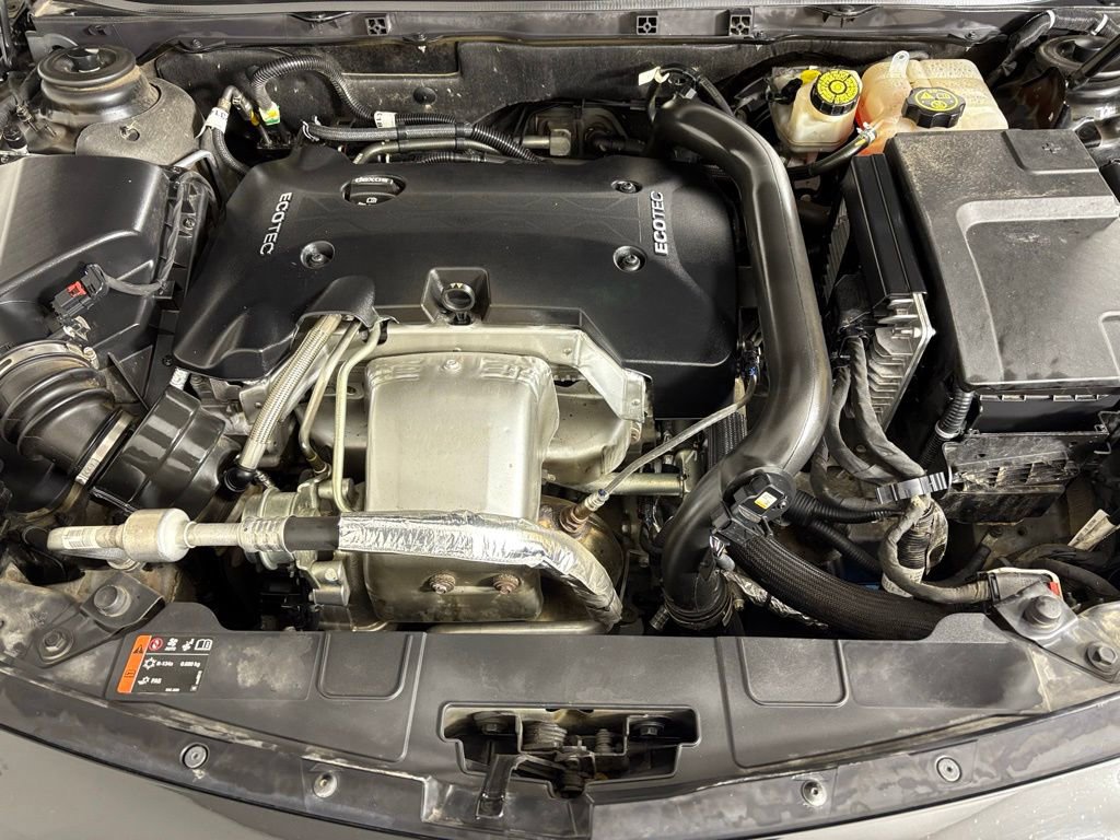 Used 2017 Buick Regal Sport Touring image 41