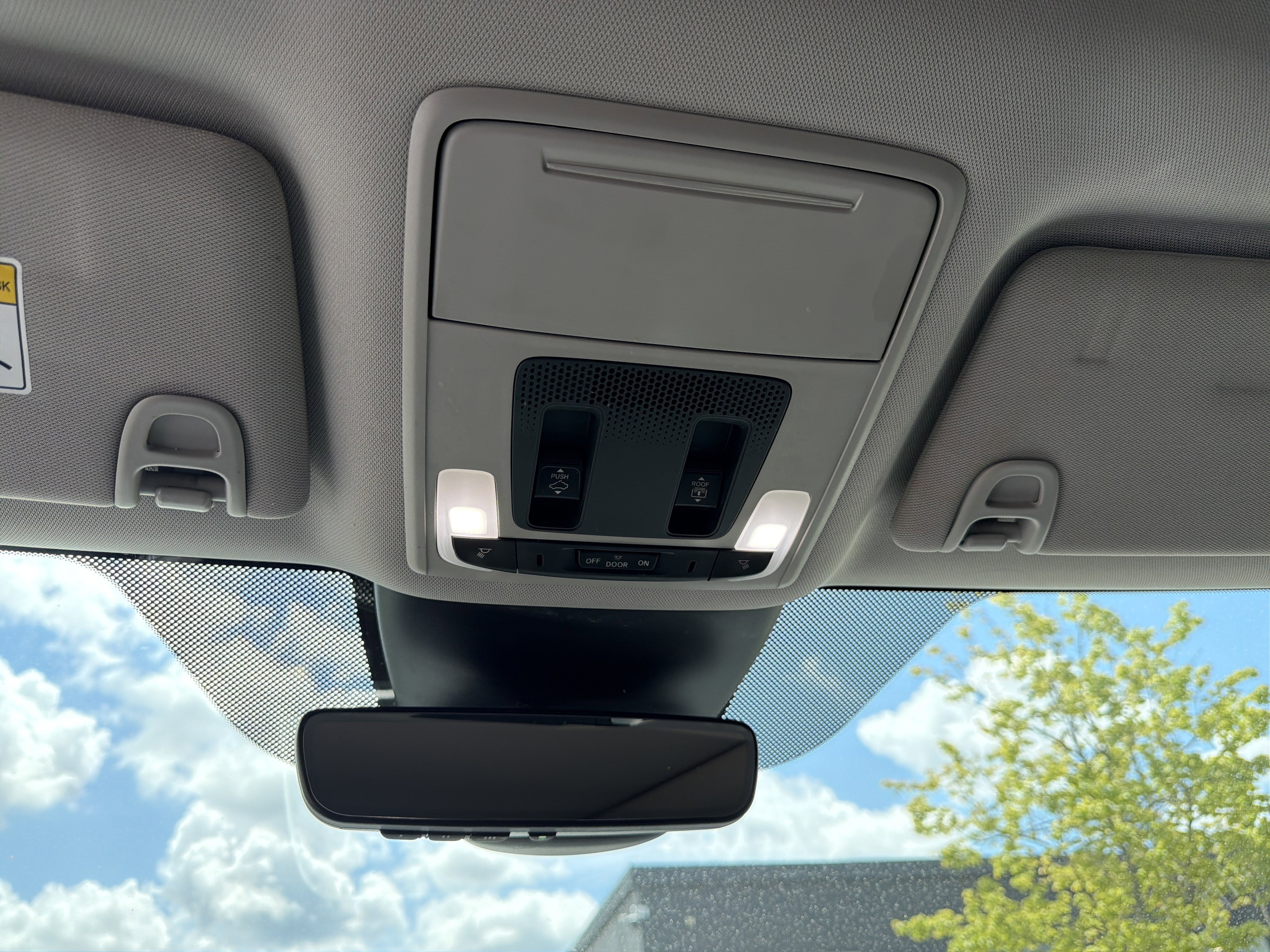 Used 2024 Honda Pilot Elite image 32