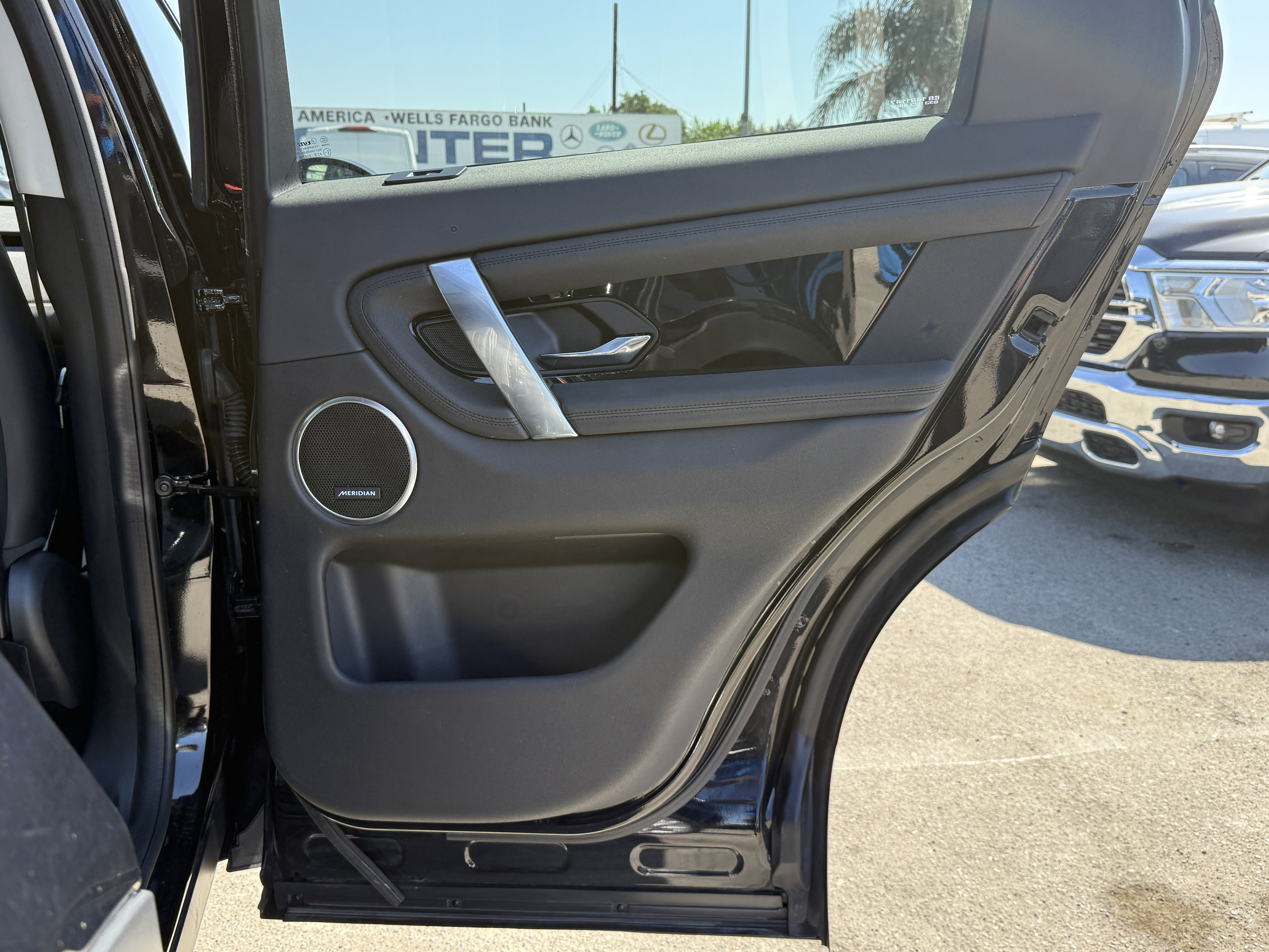 Used 2020 Land Rover Discovery Sport S AWD/4WD image 21