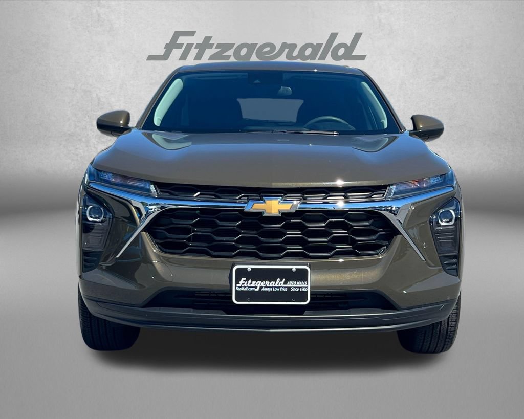 Used 2024 Chevrolet Trax LS w/ LS Convenience Package FWD image 6