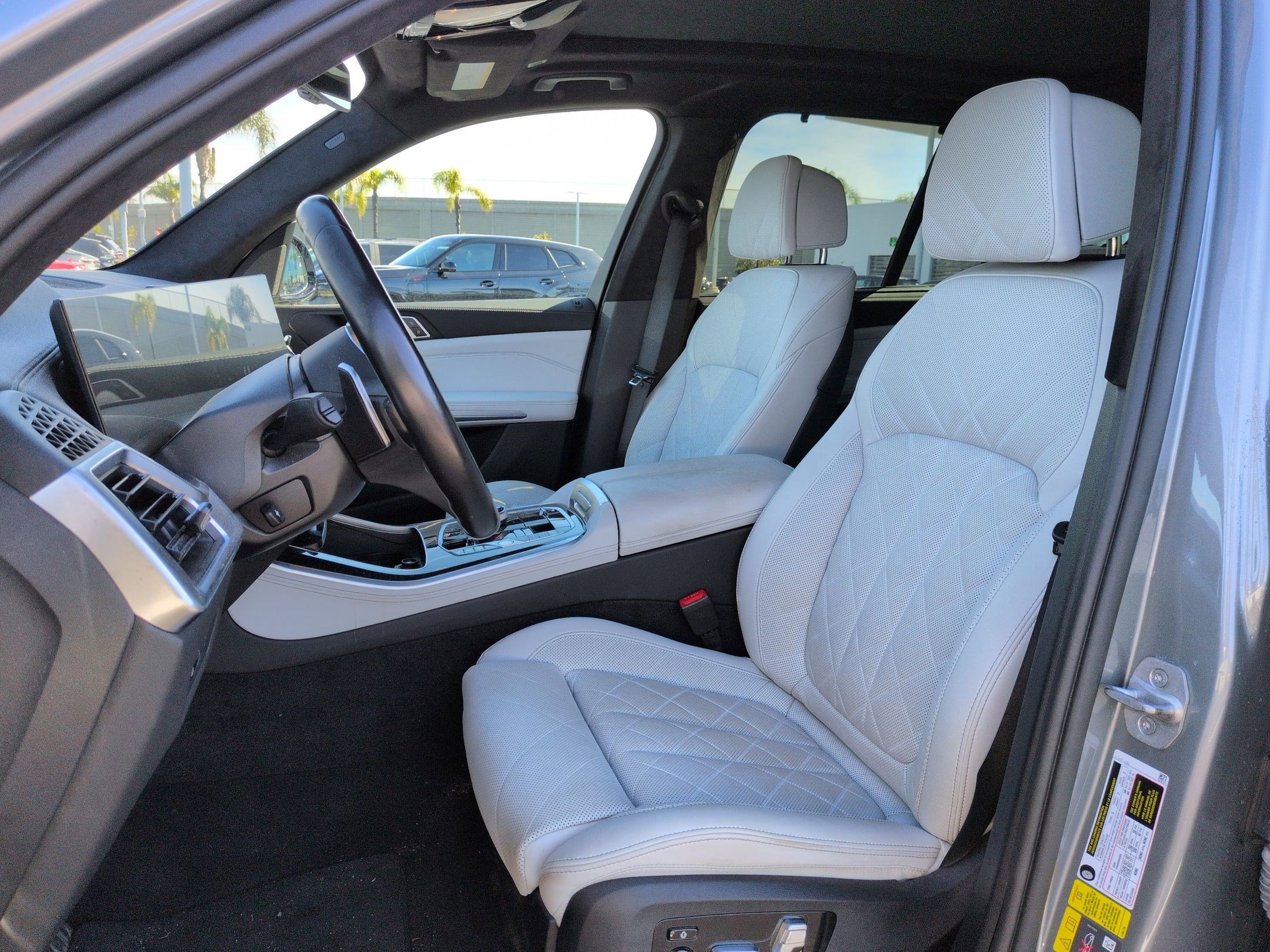 Certified 2024 BMW X5 xDrive50e w/ Executive Package image 16