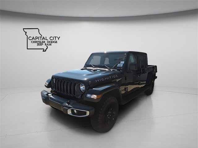 Used 2025 Jeep Gladiator Sport image 3