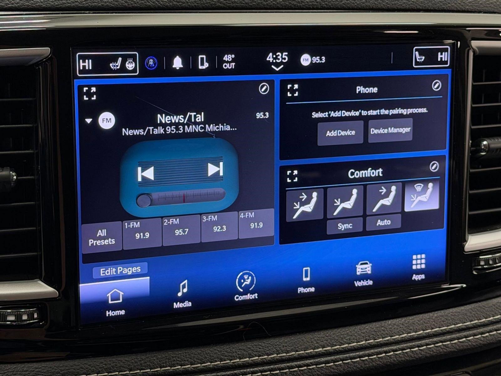 Used 2022 Chrysler Pacifica Touring-L image 25