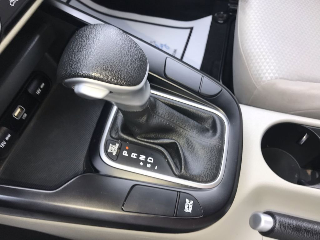 Certified 2024 Kia Soul LX FWD image 19