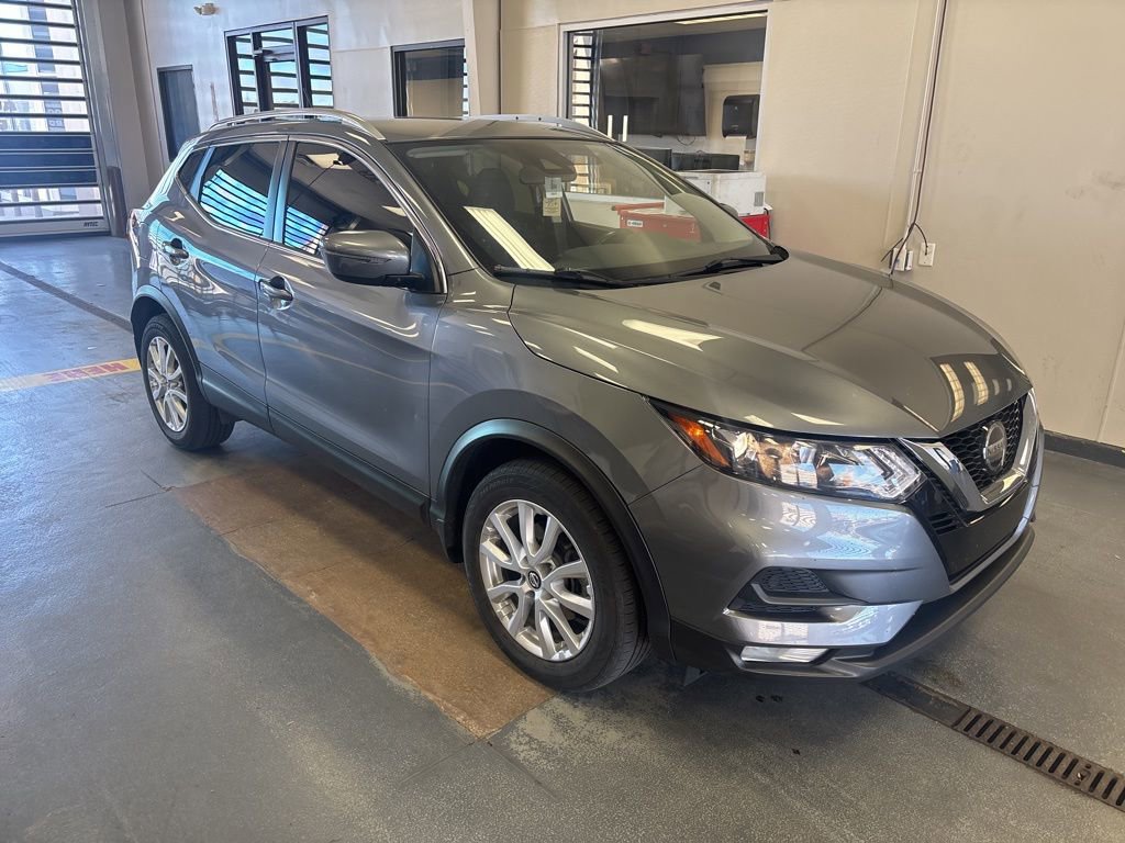 Used 2021 Nissan Rogue Sport SV image 1