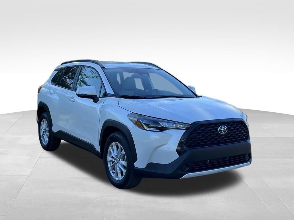 Used 2023 Toyota Corolla Cross LE AWD/4WD video 1