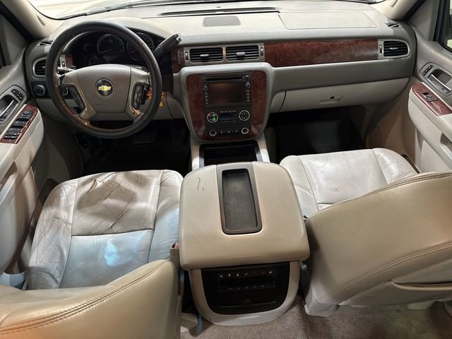 Used 2011 Chevrolet Suburban LTZ image 17