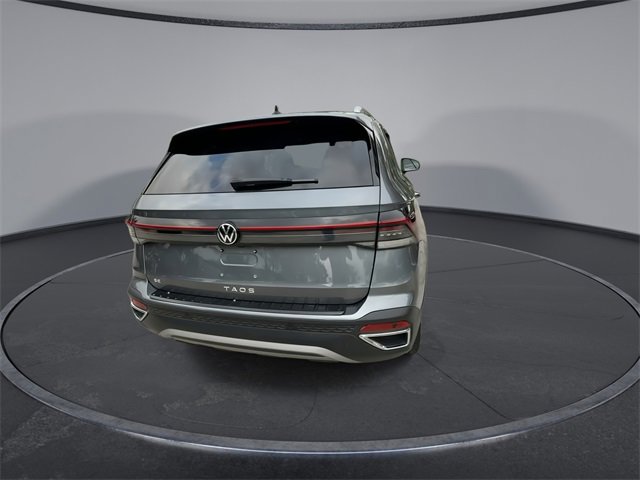 Used 2025 Volkswagen Taos SE image 7