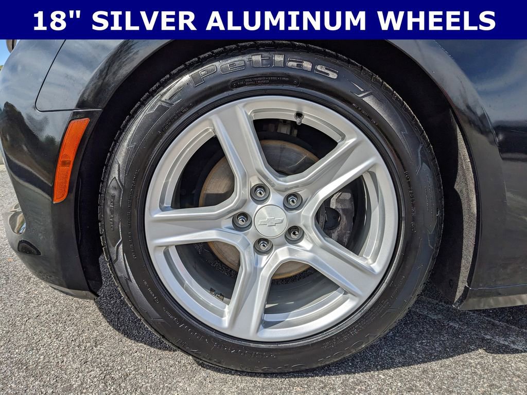Used 2018 Chevrolet Camaro LT image 4