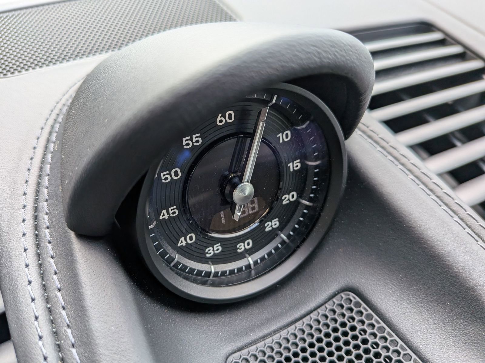 Certified 2025 Porsche 911 Carrera 4 GTS image 20