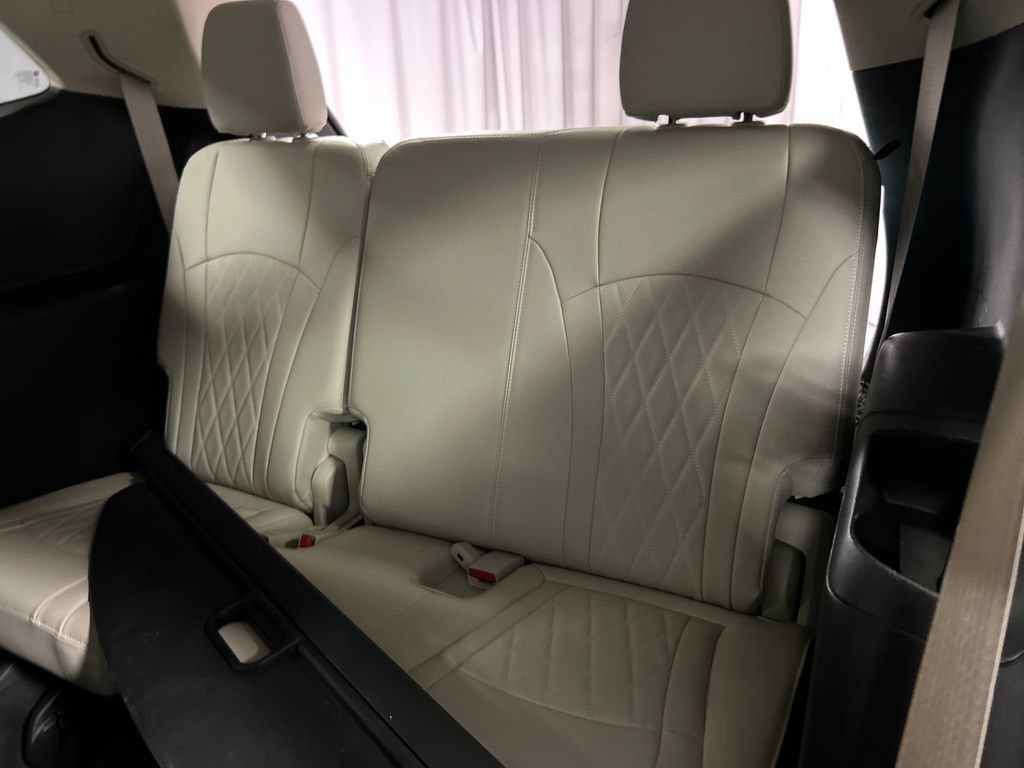 Used 2023 Buick Enclave Avenir w/ Avenir Technology Package FWD image 25