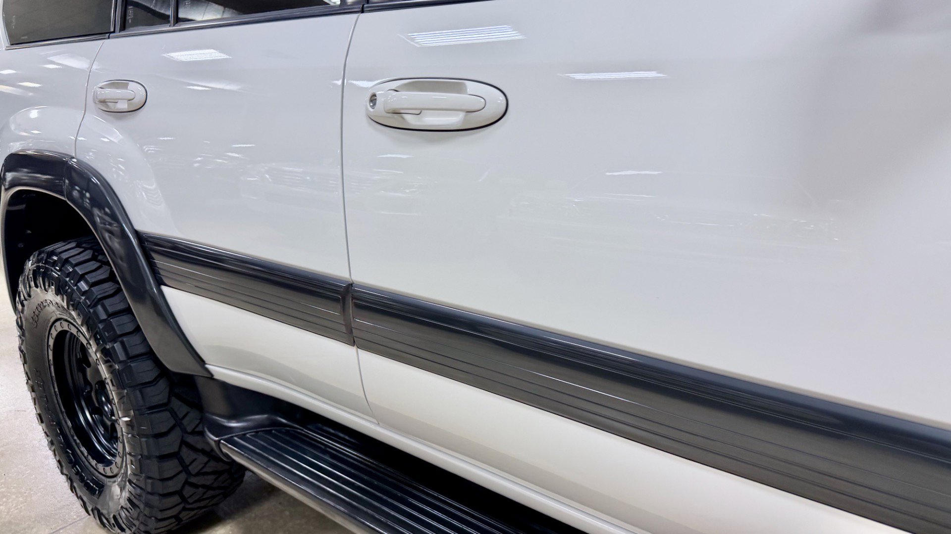 Used 1999 Toyota Land Cruiser AWD/4WD image 17