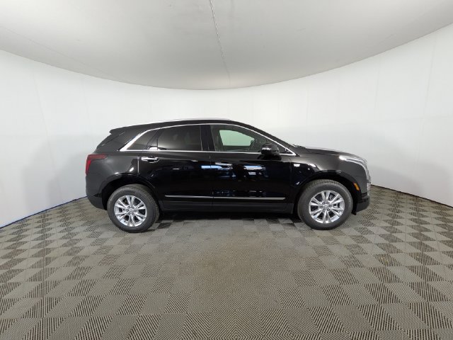 New 2026 Cadillac XT5 Luxury w/ LPO, Floor Liner Package AWD/4WD image 2