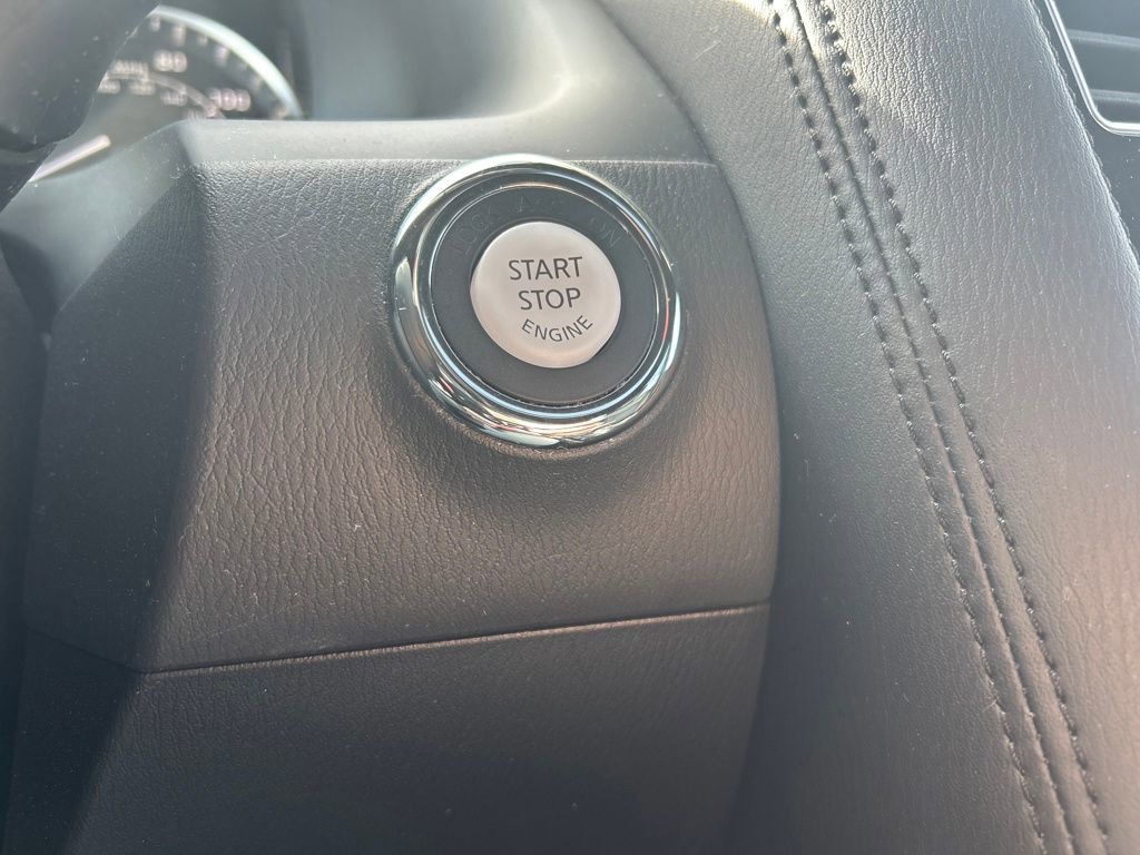 Used 2023 Nissan Armada SL w/ Midnight Edition Package image 33