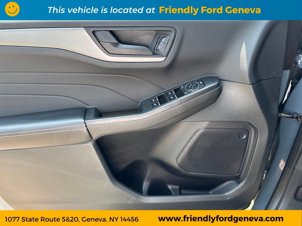 Used 2023 Ford Escape Active AWD/4WD image 17