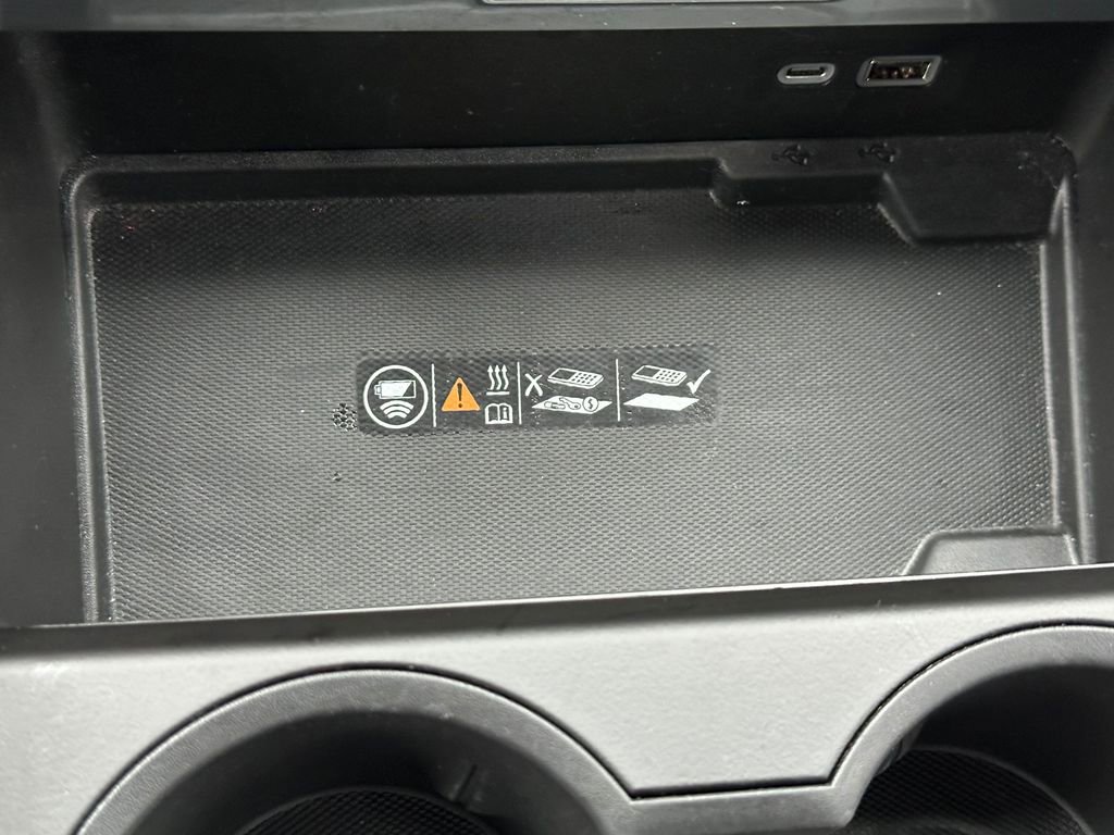 Used 2025 GMC Yukon XL Denali image 29