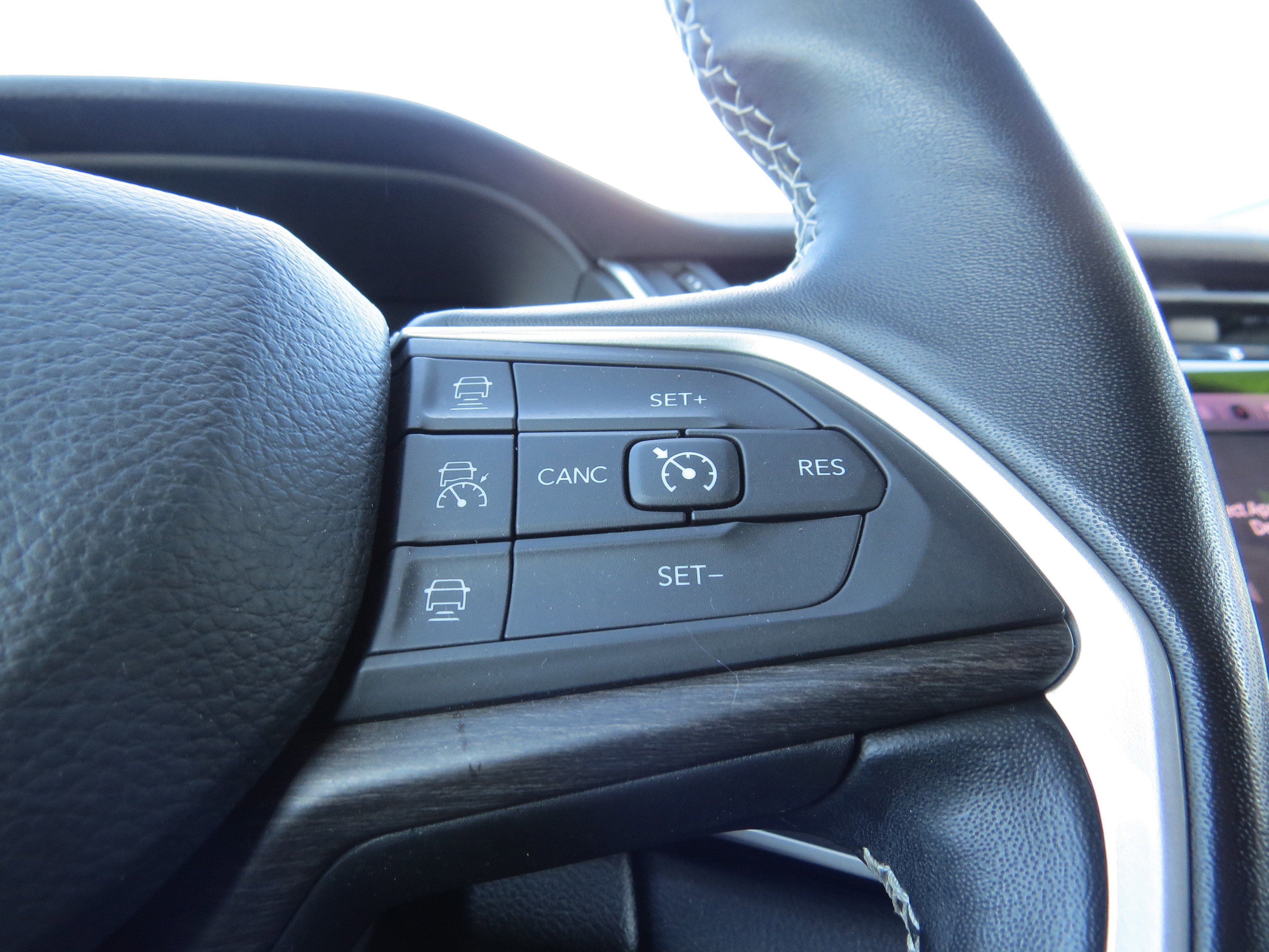 Used 2022 Jeep Grand Cherokee L Limited image 24