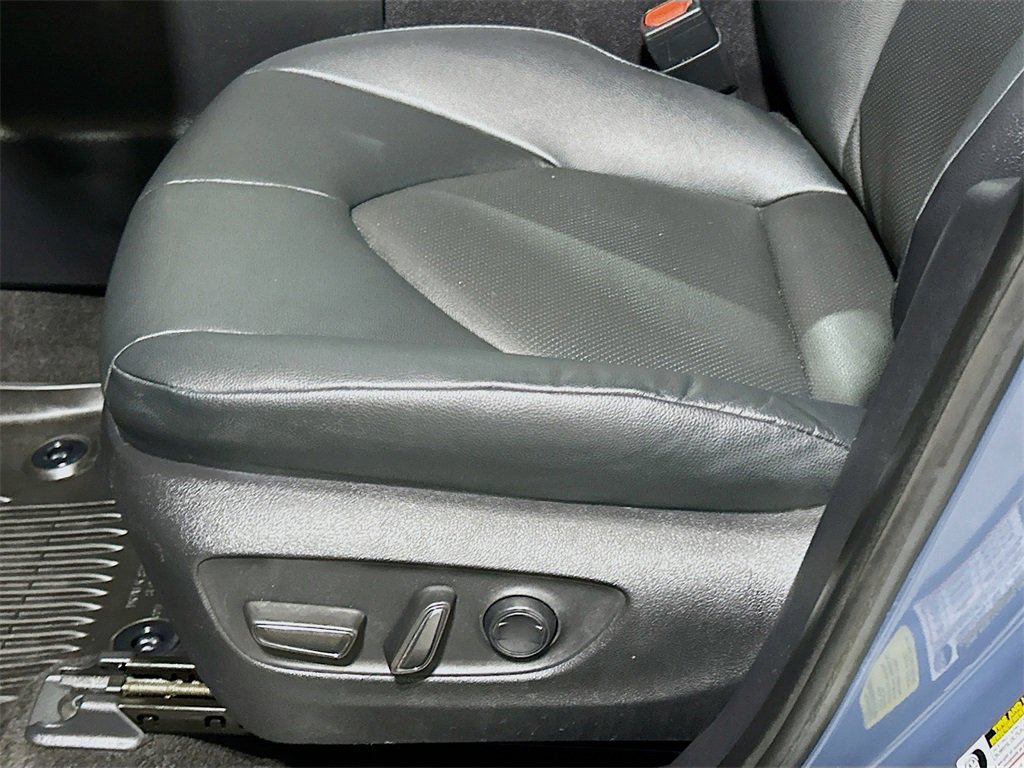 Used 2024 Toyota Grand Highlander XLE image 16