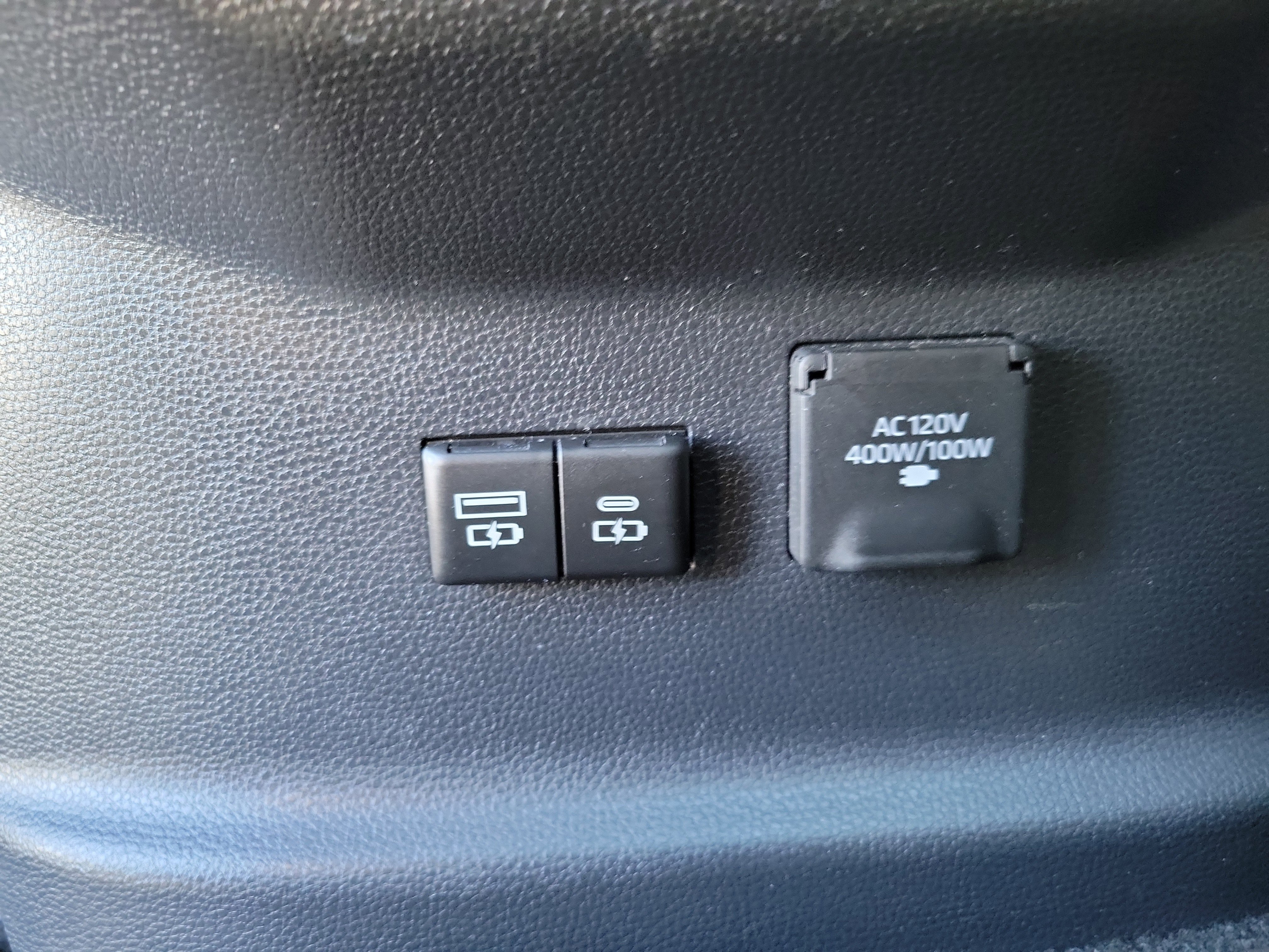 Used 2023 Toyota Tundra Platinum w/ Advanced Package image 15