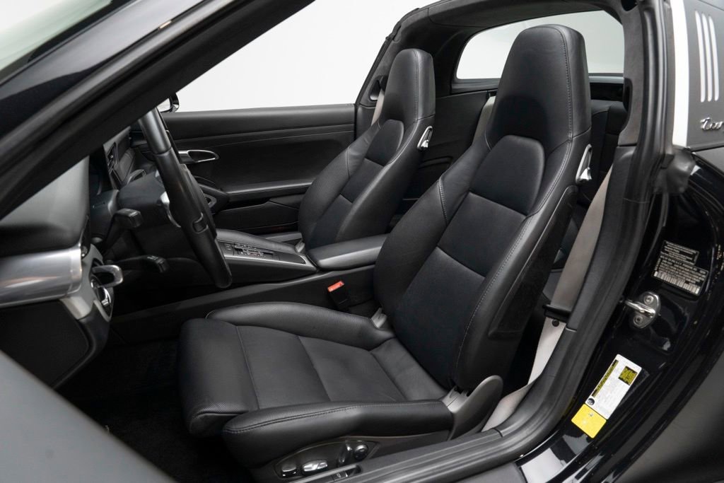 Used 2015 Porsche 911 Targa 4S AWD/4WD image 3
