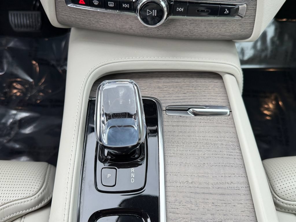 Used 2021 Volvo XC90 T8 Inscription w/ Lounge Package AWD/4WD image 19