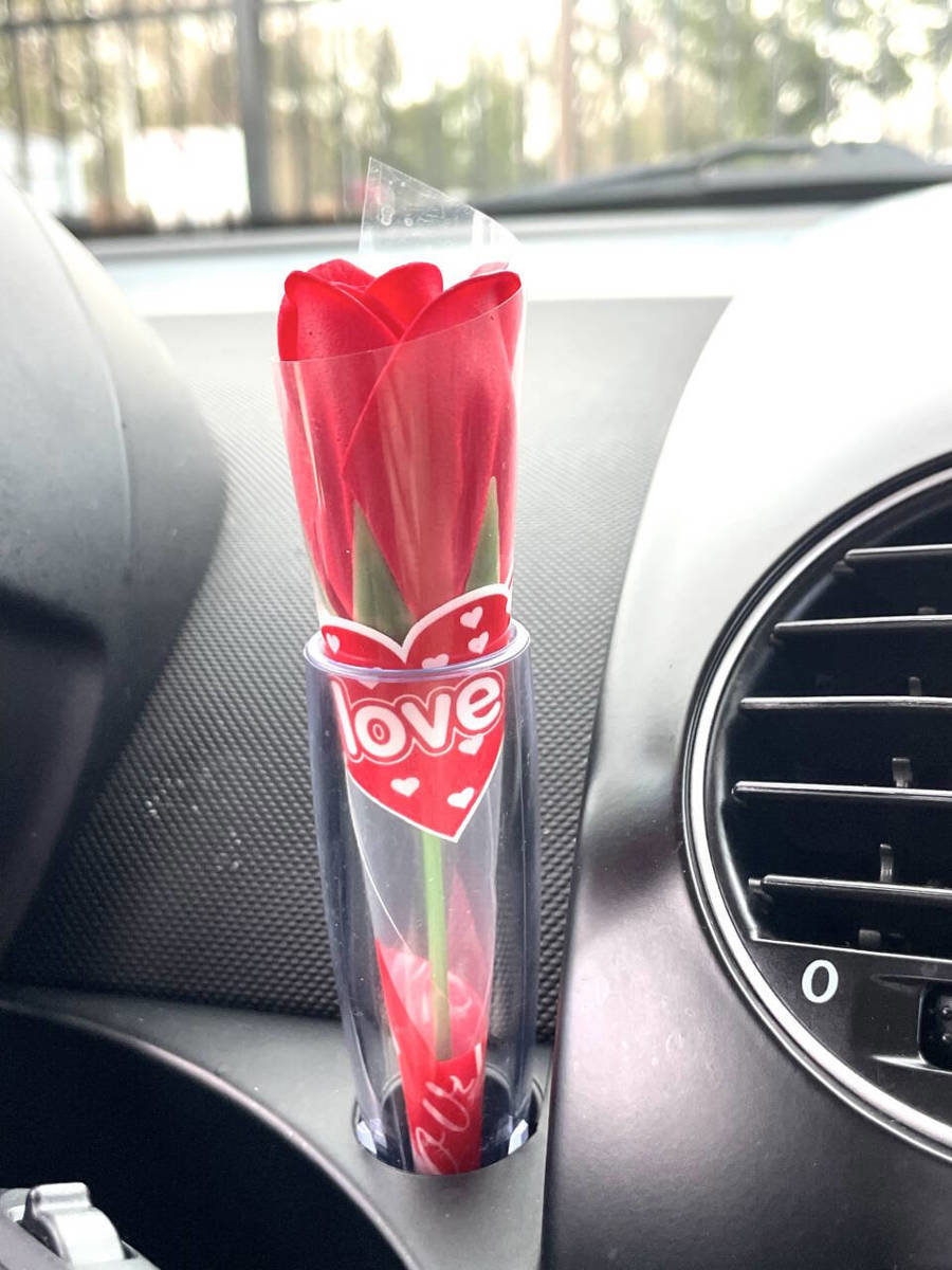 Used 2009 Volkswagen Beetle Base 2dr Coupe 5M image 29