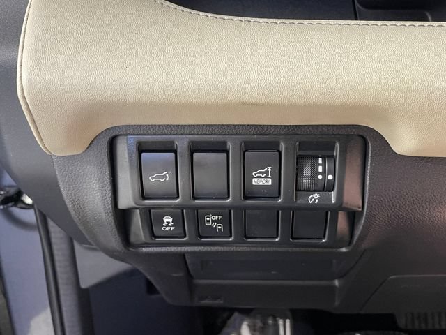 Used 2019 Subaru Ascent Limited AWD/4WD image 15