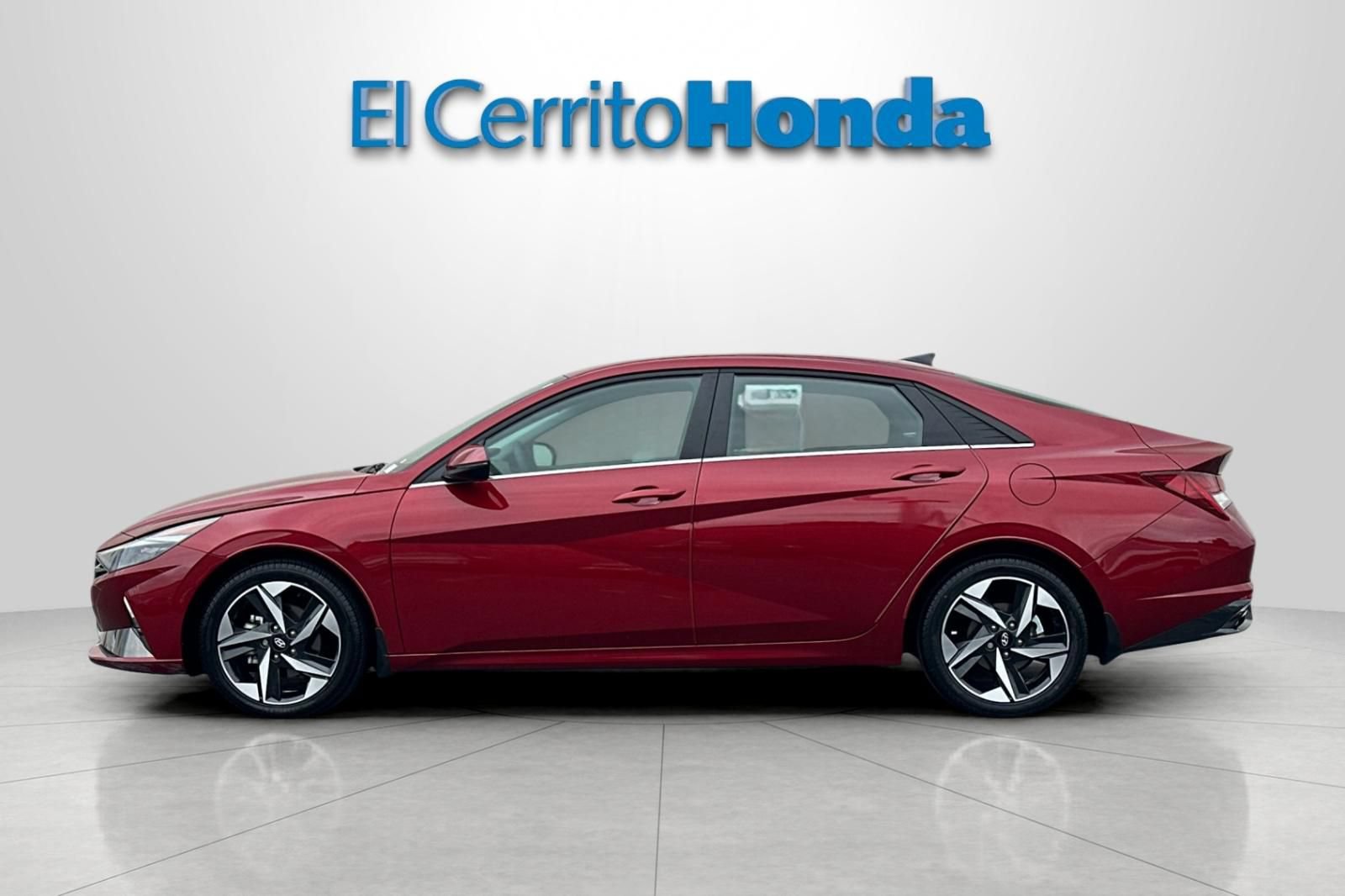 Used 2023 Hyundai Elantra Limited FWD image 6