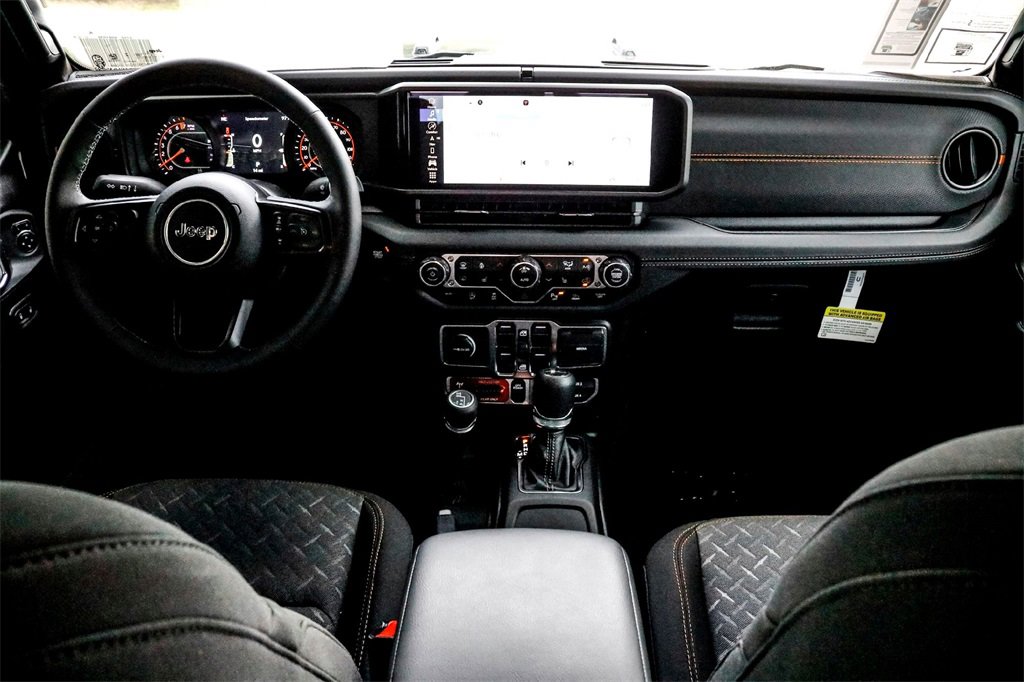 New 2025 Jeep Gladiator Mojave w/ Safety Group image 22