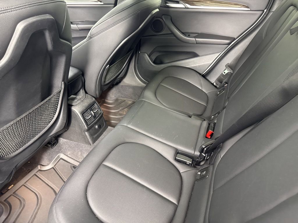 Used 2017 BMW X1 xDrive28i image 14