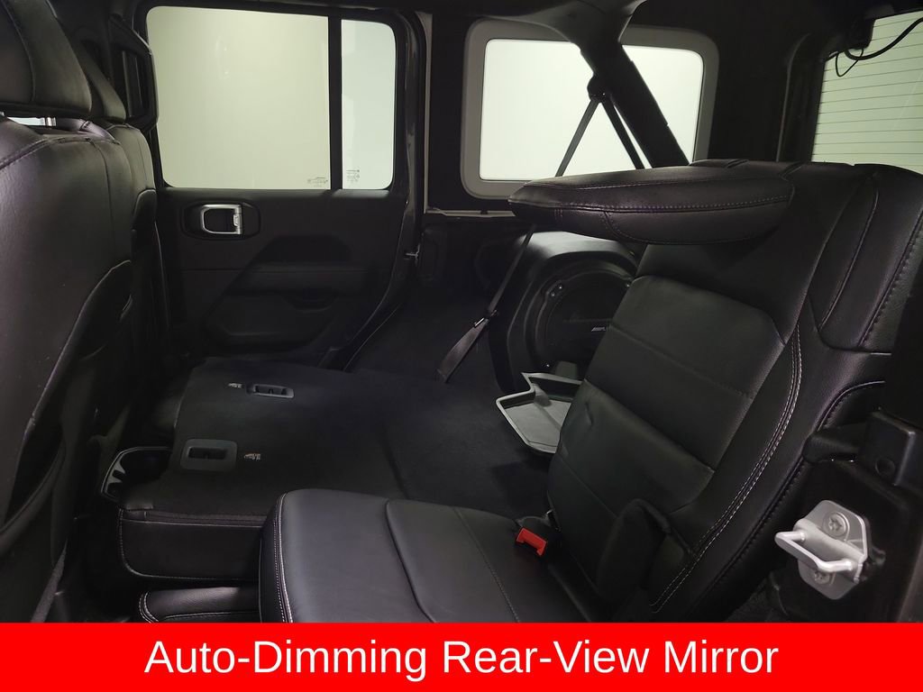 Used 2020 Jeep Wrangler Unlimited Sahara image 22