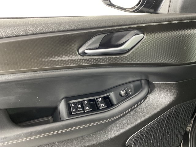 Used 2023 Jeep Grand Cherokee L Laredo AWD/4WD image 15