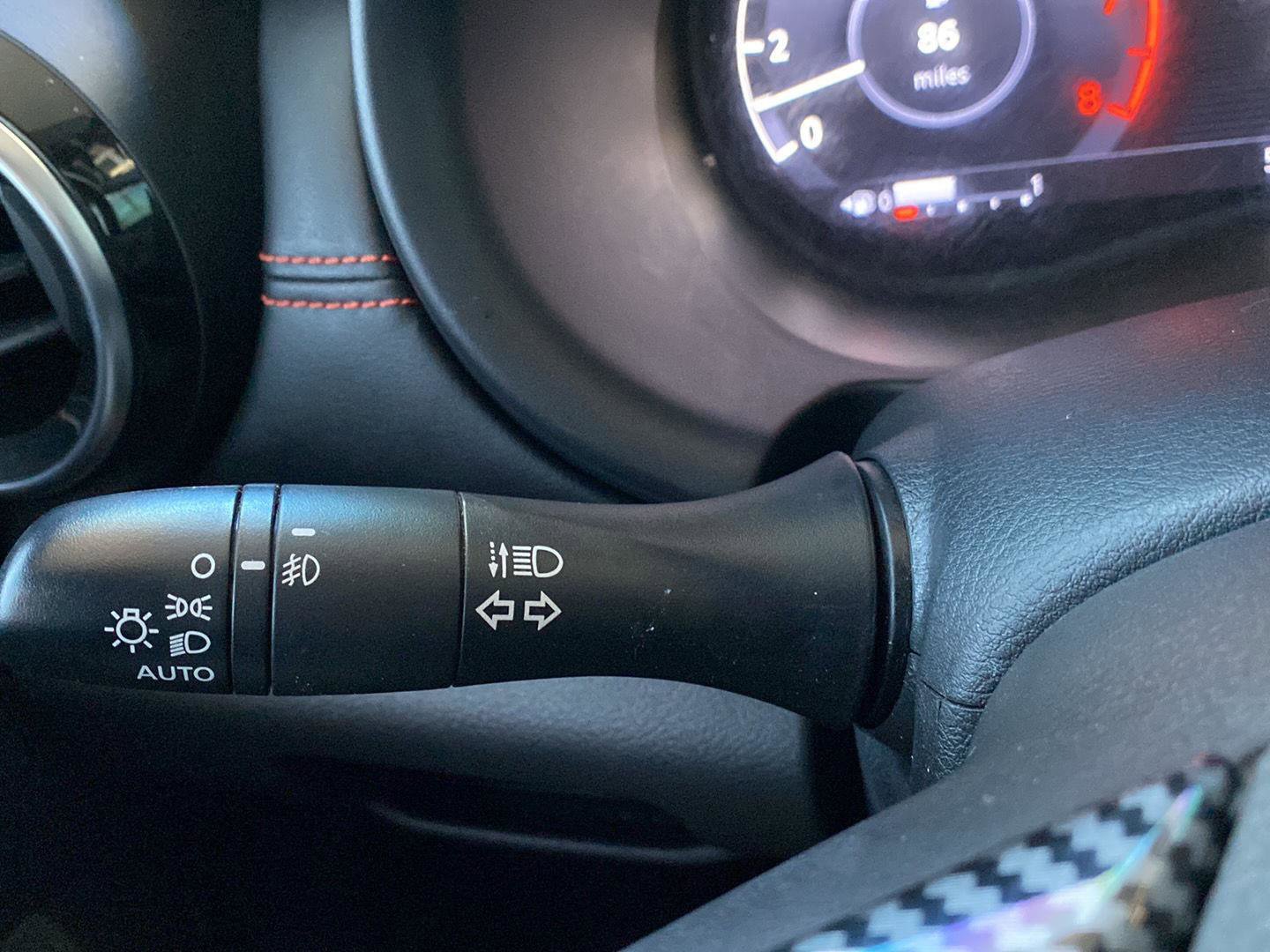 Certified 2021 Nissan Kicks SR image 32