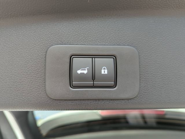 Certified 2025 Nissan Murano SV image 21