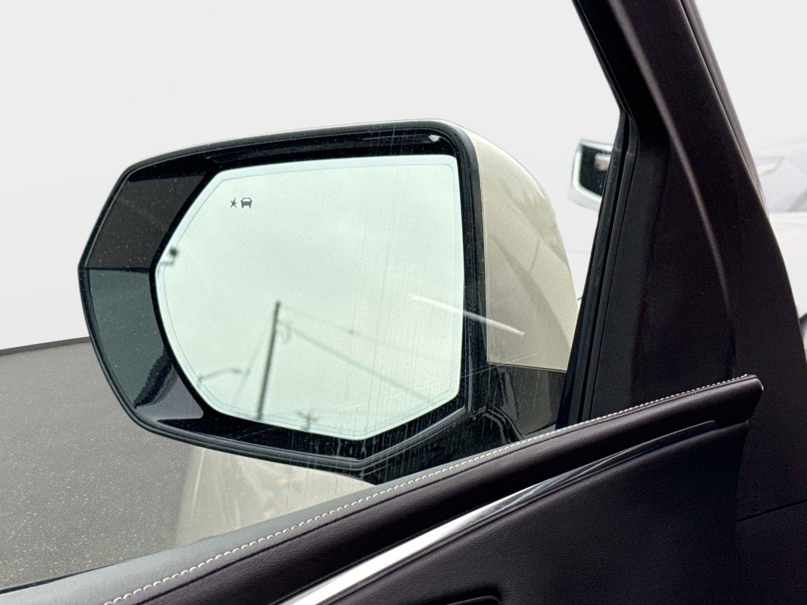 Used 2021 Cadillac Escalade Premium Luxury w/ Driver Assist Tech Package image 17