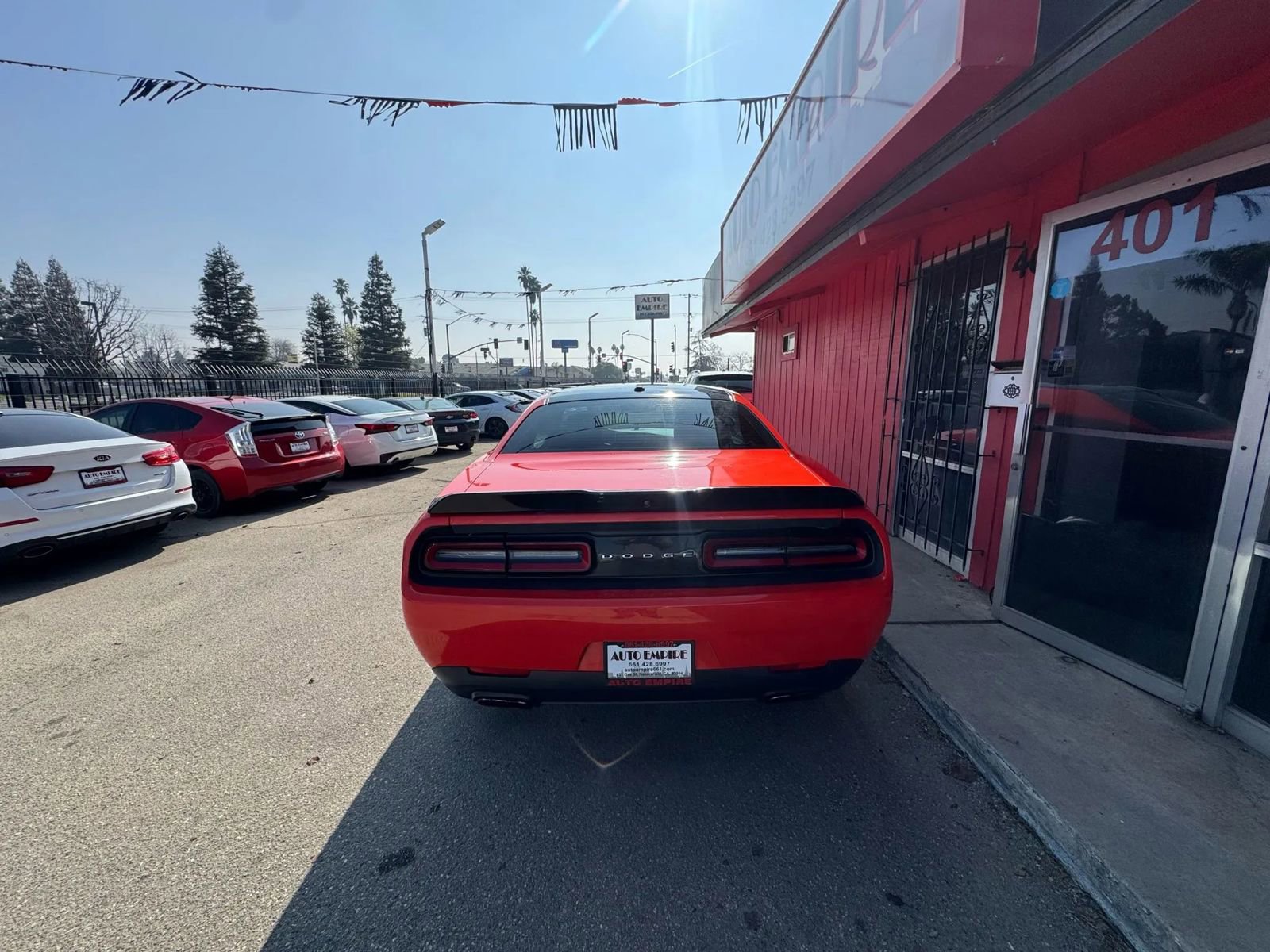 Used 2018 Dodge Challenger SXT image 8