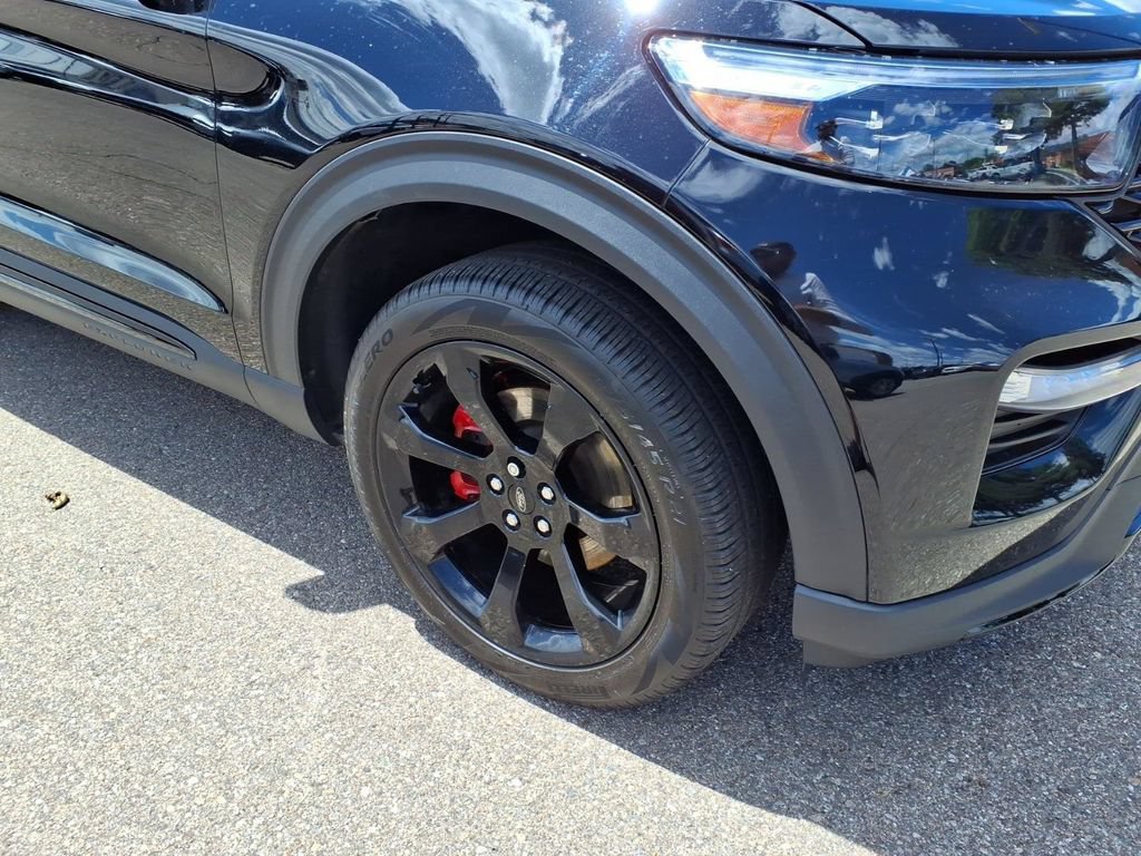 Certified 2023 Ford Explorer ST-Line AWD/4WD image 4