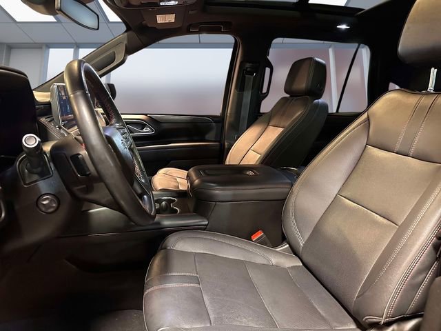 Used 2023 Chevrolet Tahoe RST w/ Luxury Package AWD/4WD image 17