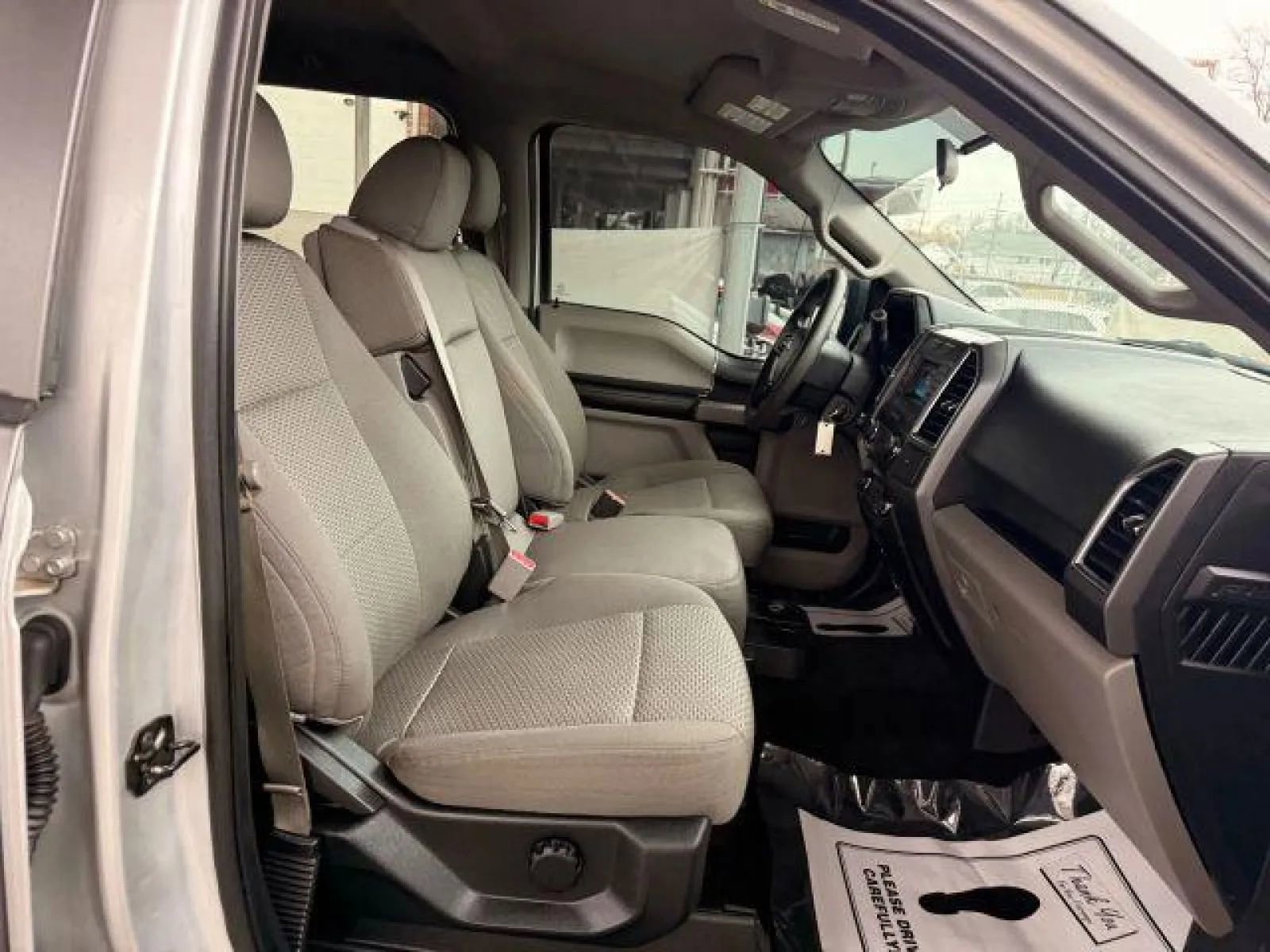 Used 2015 Ford F150 XLT image 19