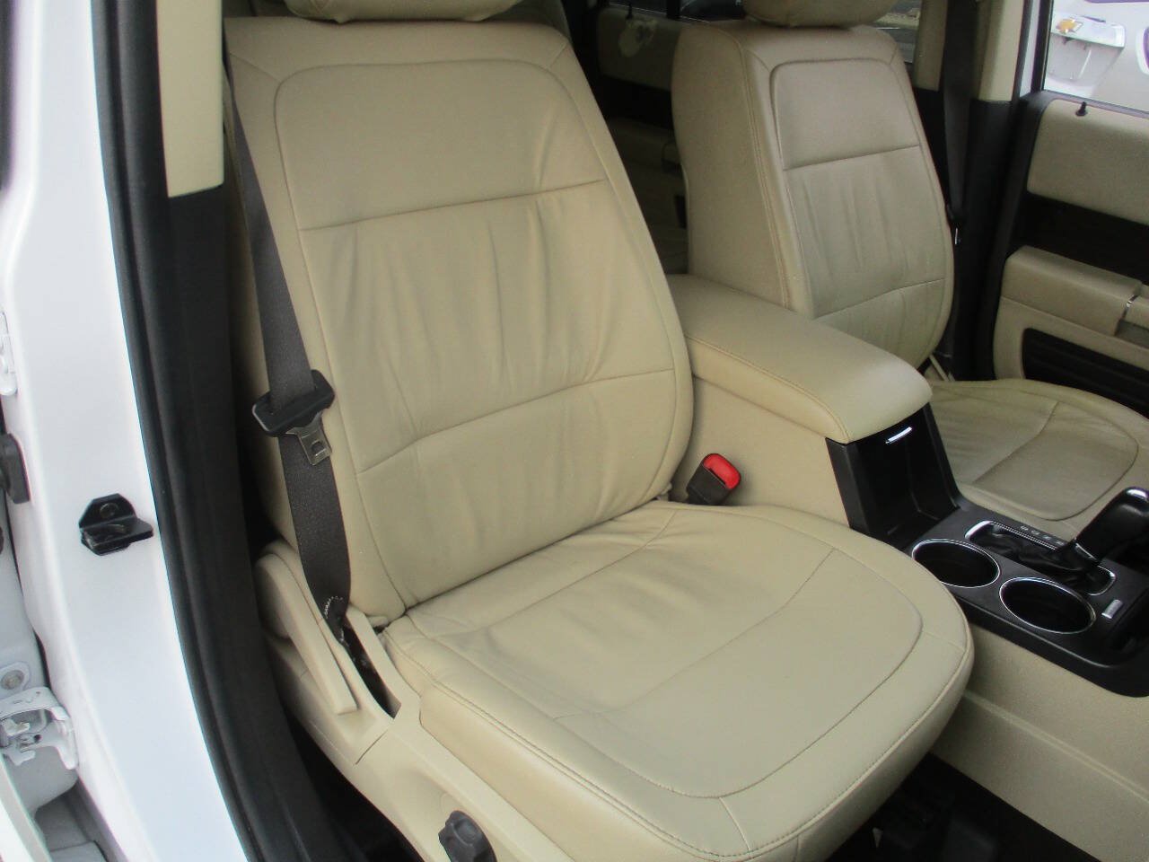 Used 2019 Ford Flex SEL w/ Equipment Group 202A AWD/4WD image 36