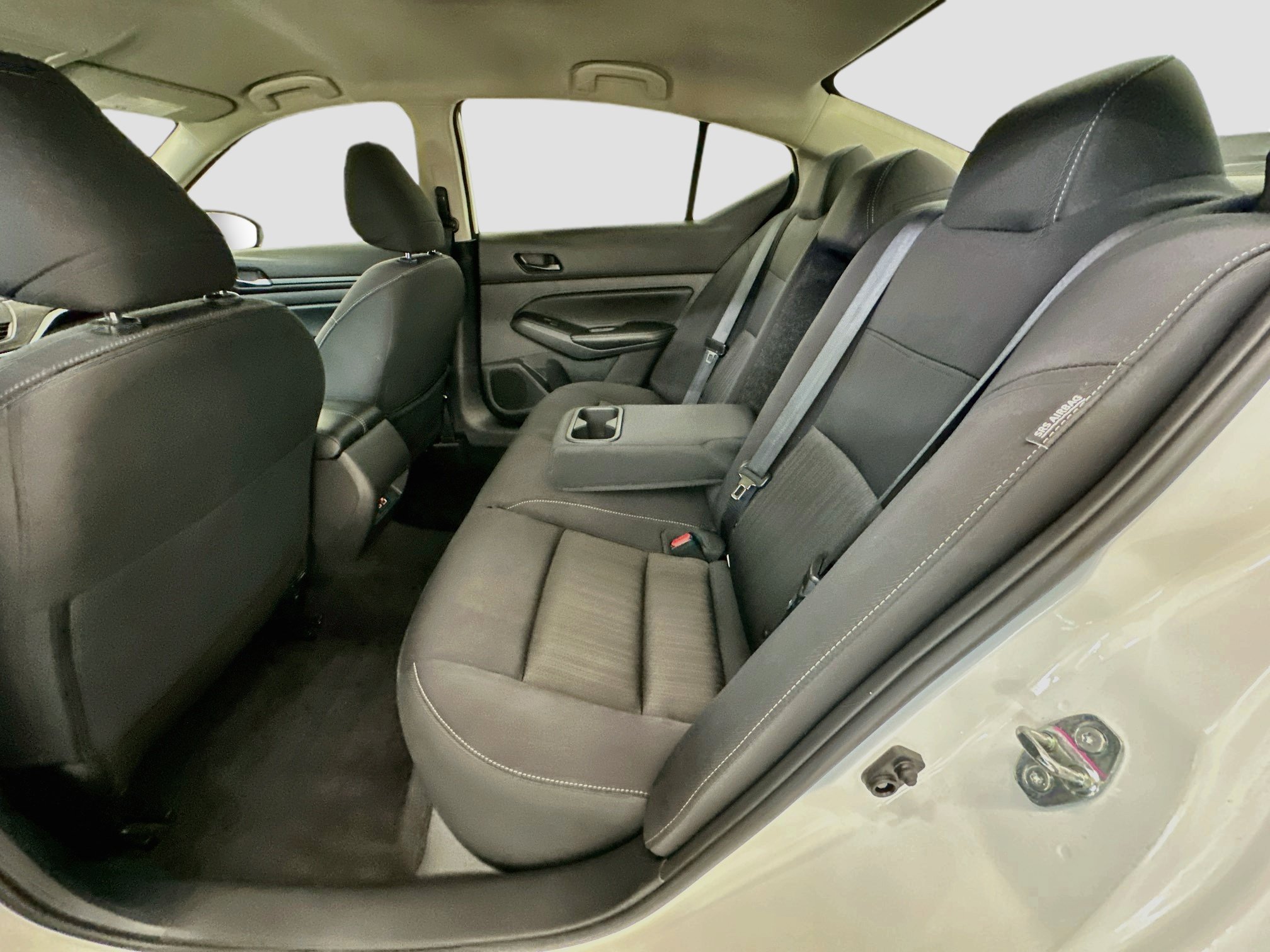 Used 2025 Nissan Altima 2.5 SV FWD image 28
