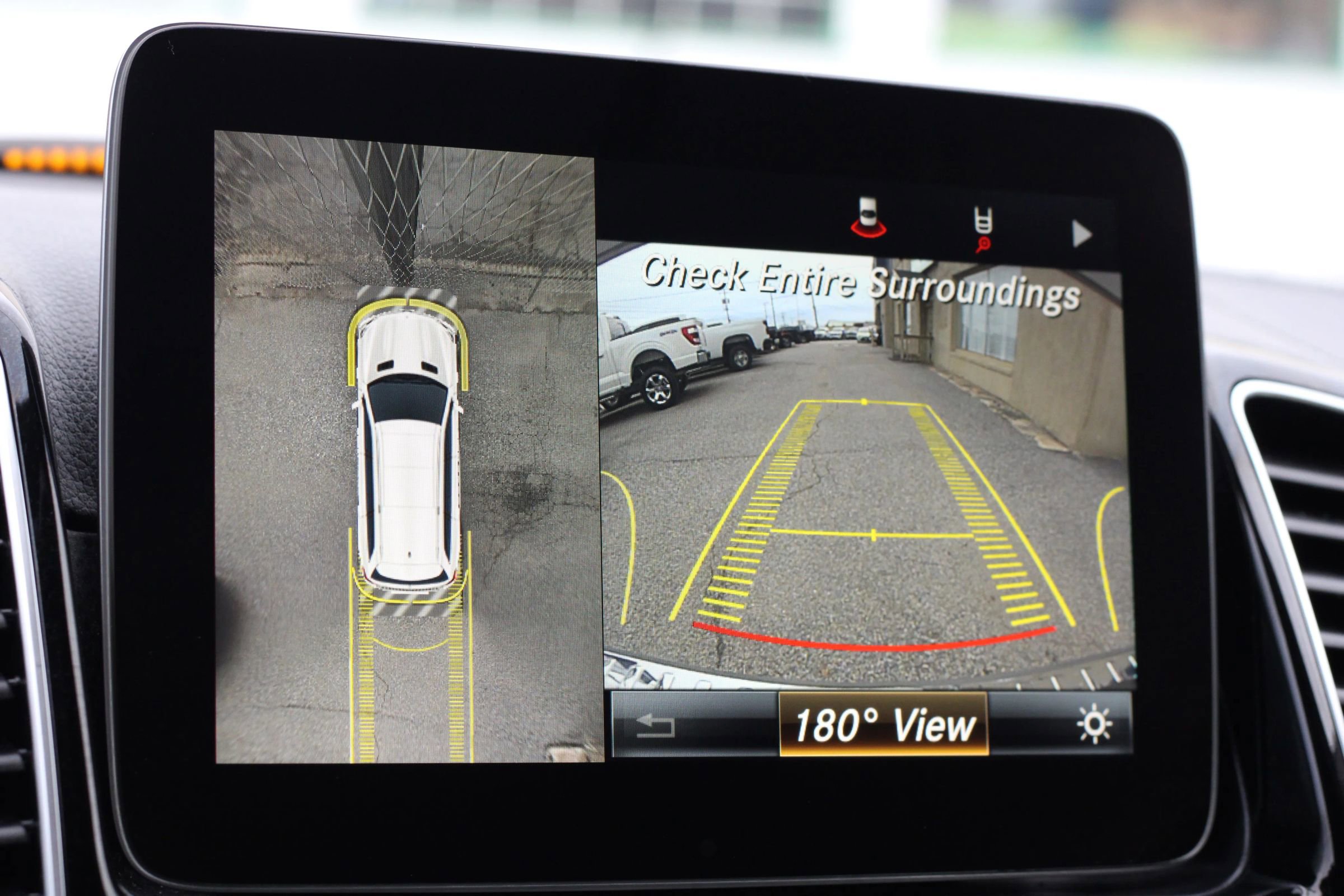 Used 2018 Mercedes-Benz GLS 550 4MATIC w/ Driver Assistance Package image 19