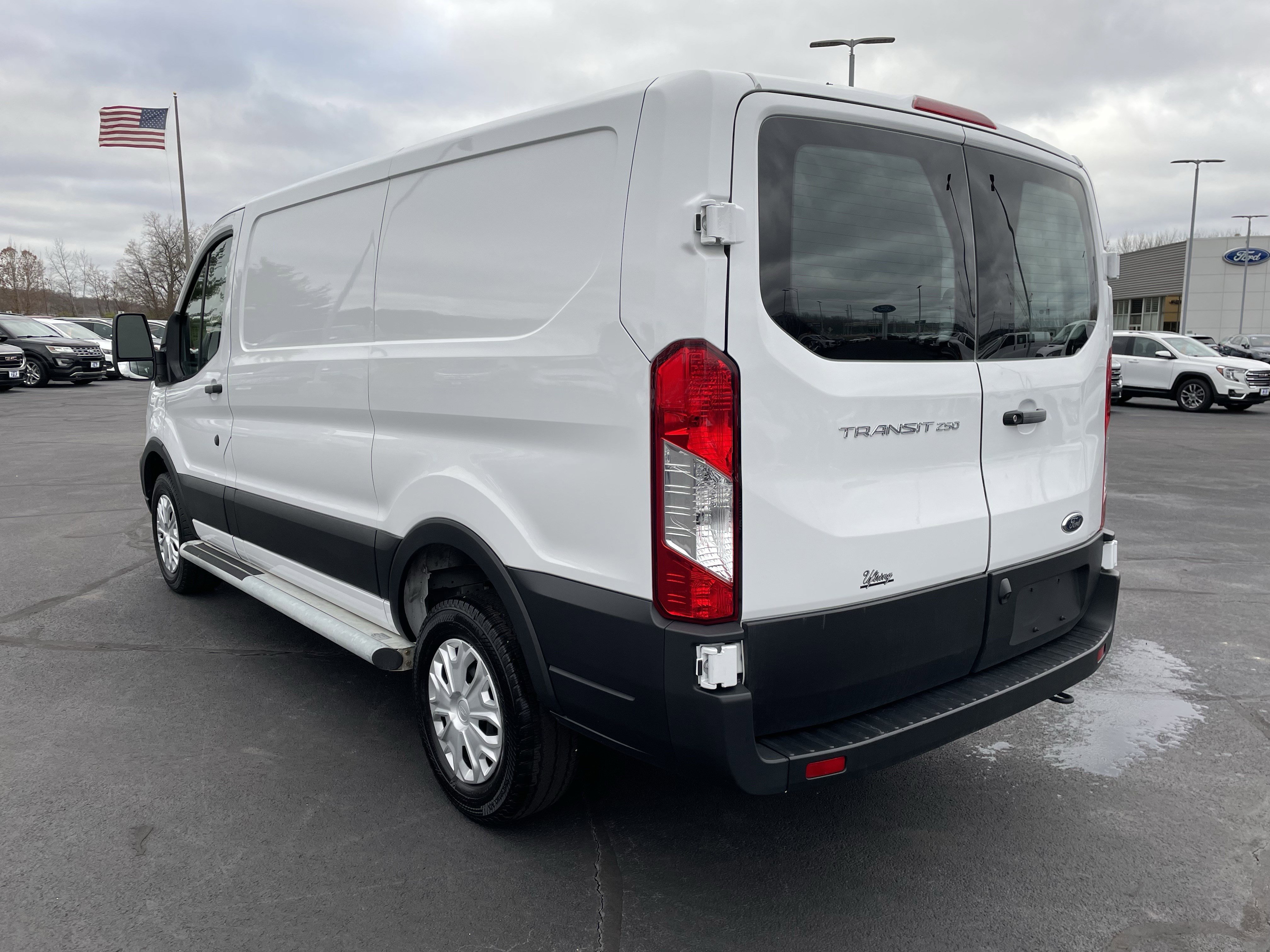 Used 2024 Ford Transit 250 Low Roof w/ Exterior Upgrade Package image 3